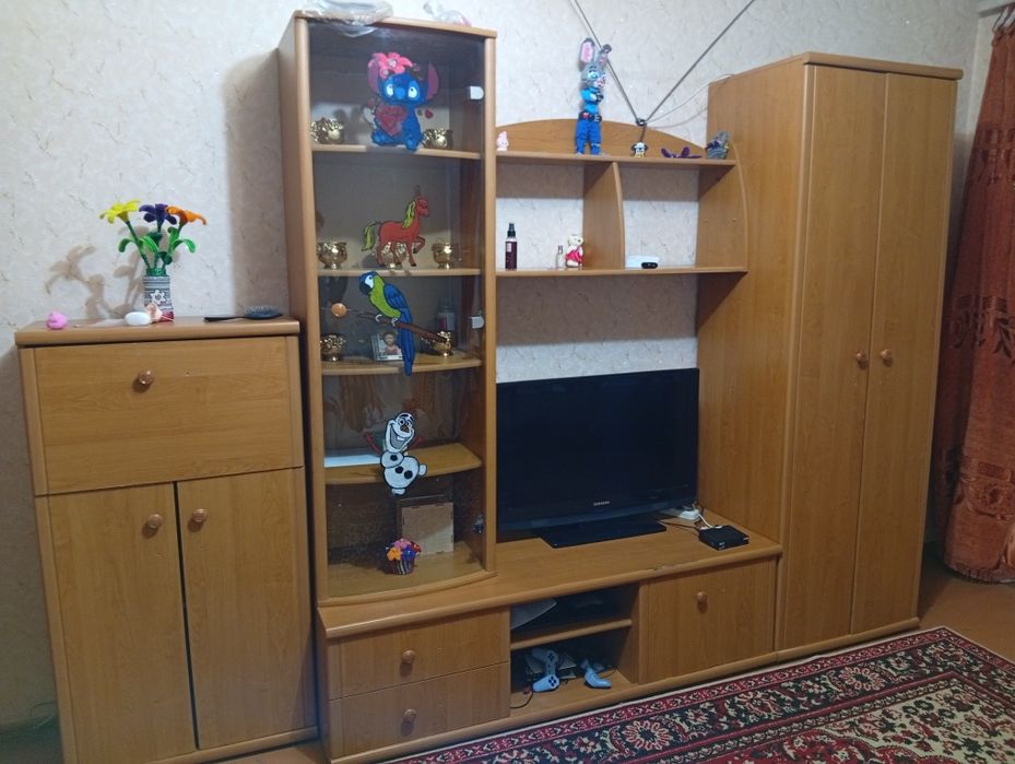 Продам стенку...