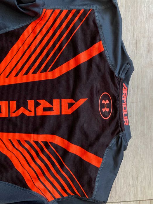 Under Armour HeatGear Compression мъжка тениска размер L