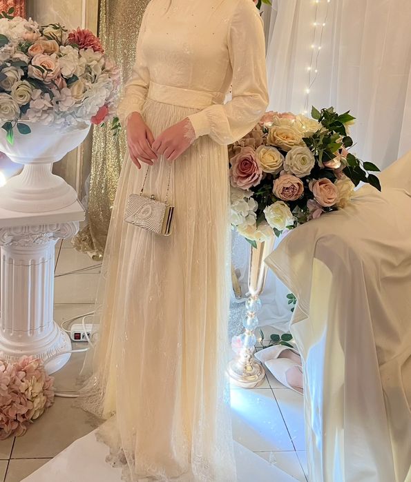 вечернее платье айвори