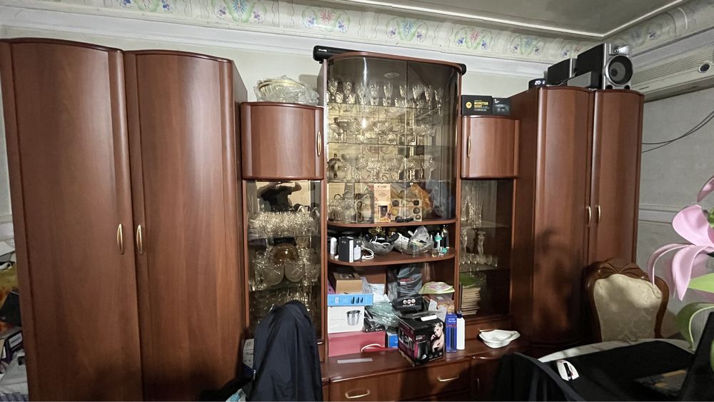 Сервант стенка гостинный гарнитур