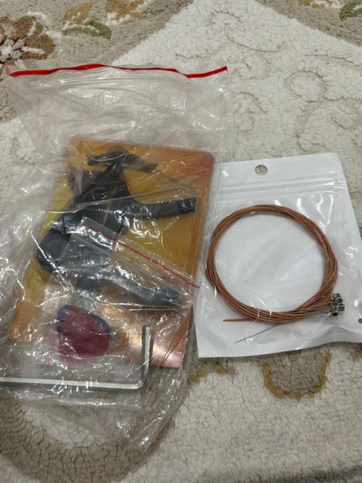 Гитара сатылады новый каропкасыда бар