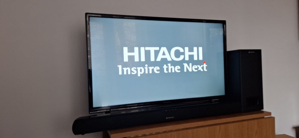Tv led smart Hitachi + Vortex 2.1 soundbar