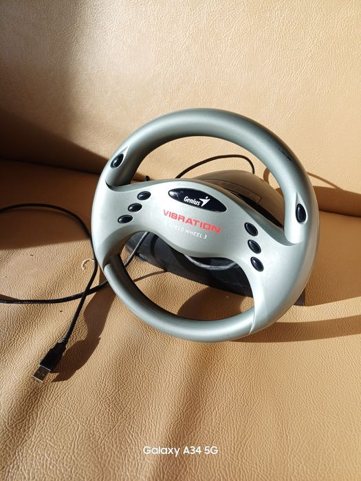 Руль genius в отличном состояние