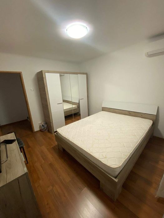 Propietar inchiriez 3 camere decomandat