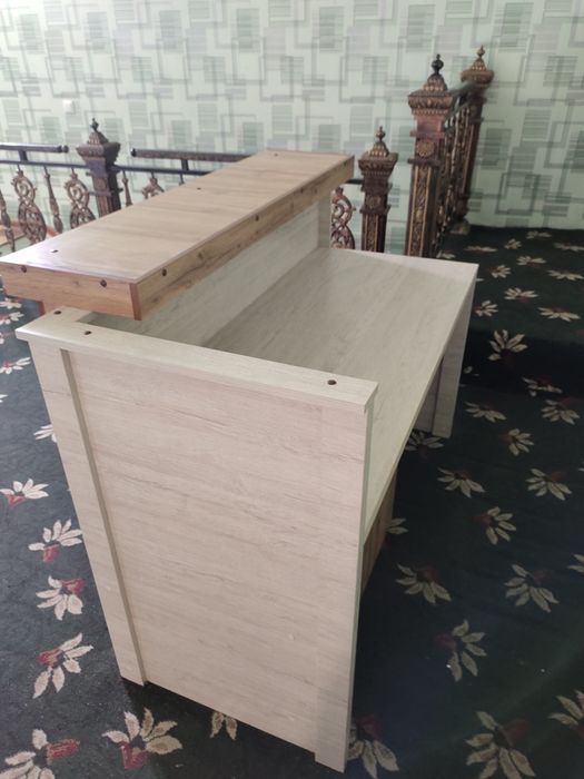 Reception stoli yangi