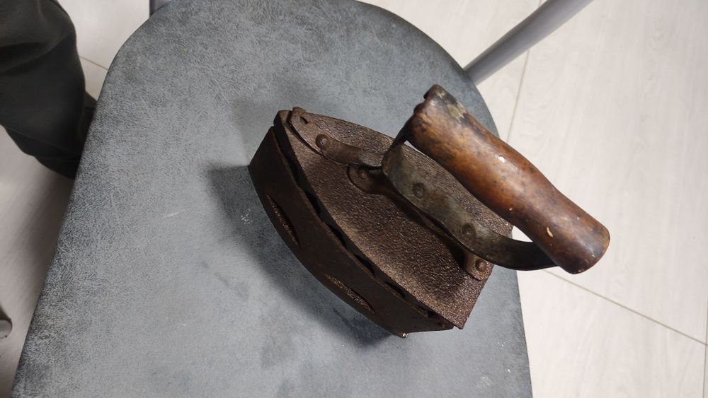 Утюг антиквариат