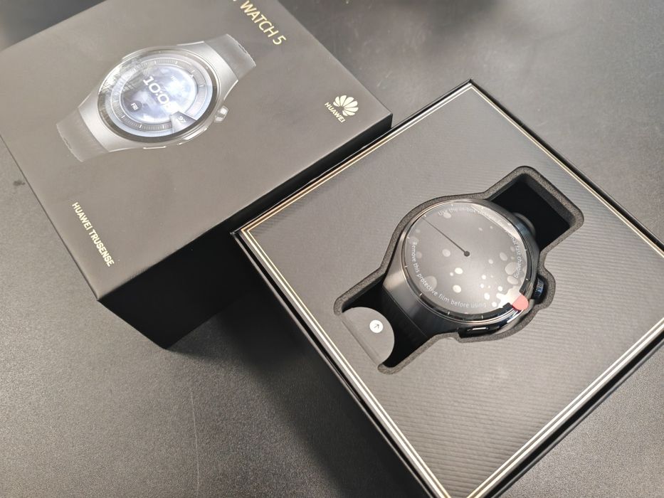 Нов Huawei Watch 5 46mm Black 24 м гаранция