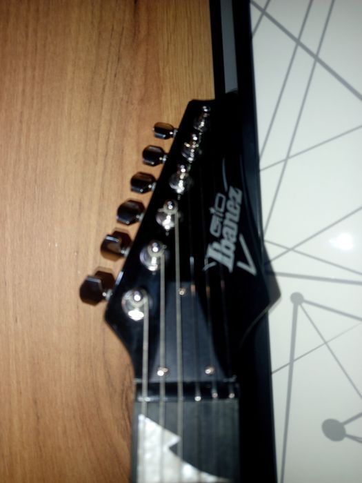 Электро гитара Ibanez