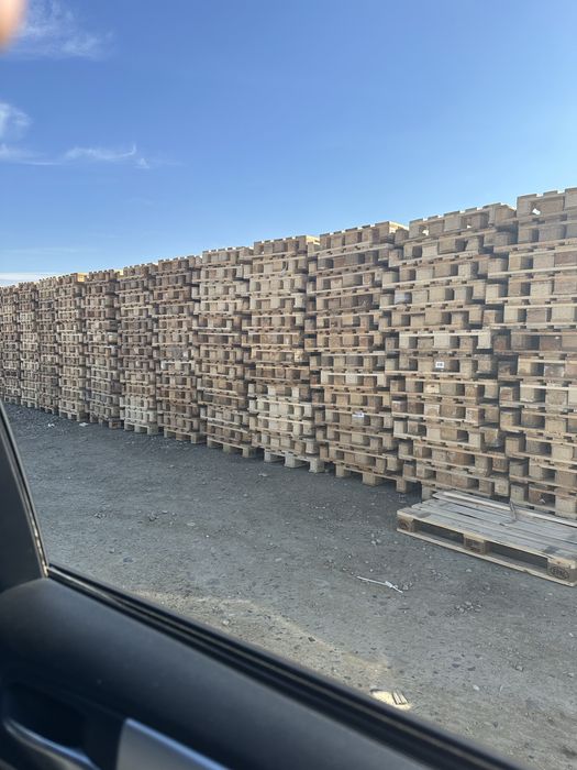 Vand paleti din lemn