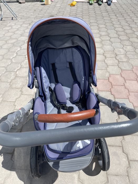 Продам коляску 2 в 1