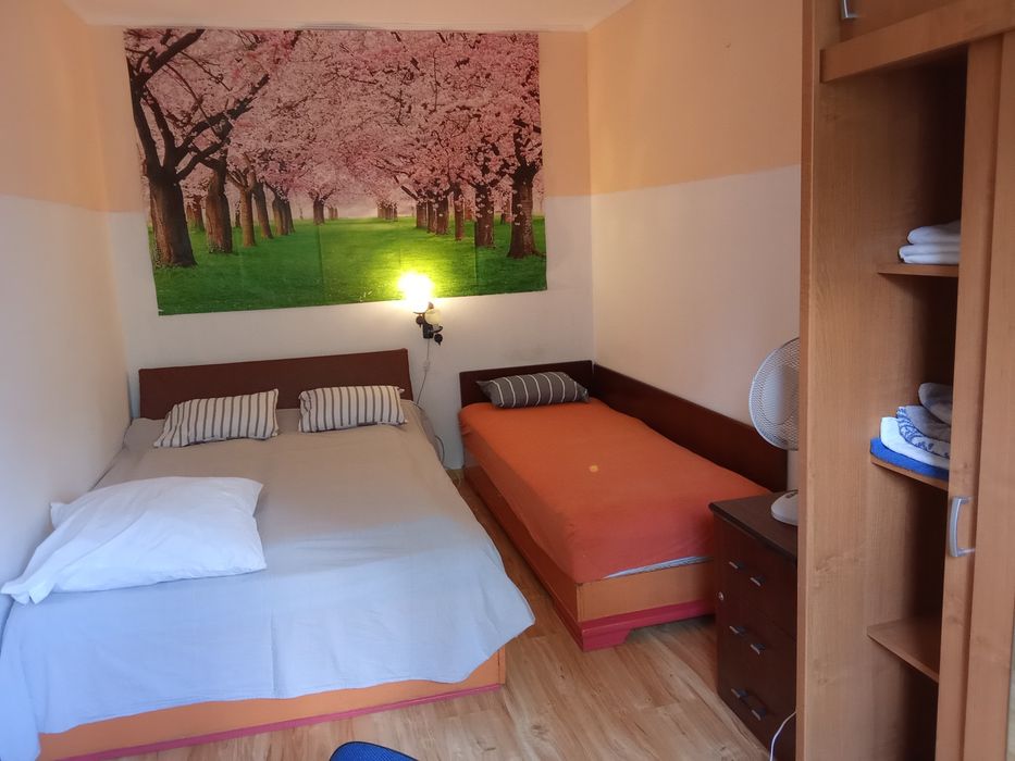 10 sept. Ciresica , apt, Elevi et.2 cu centrala Tomis Nord — fotografia 1