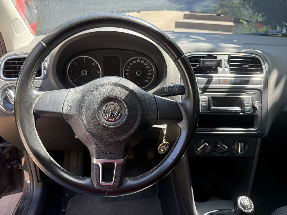 VOLKSWAGEN Polo 2011 — imagine 5
