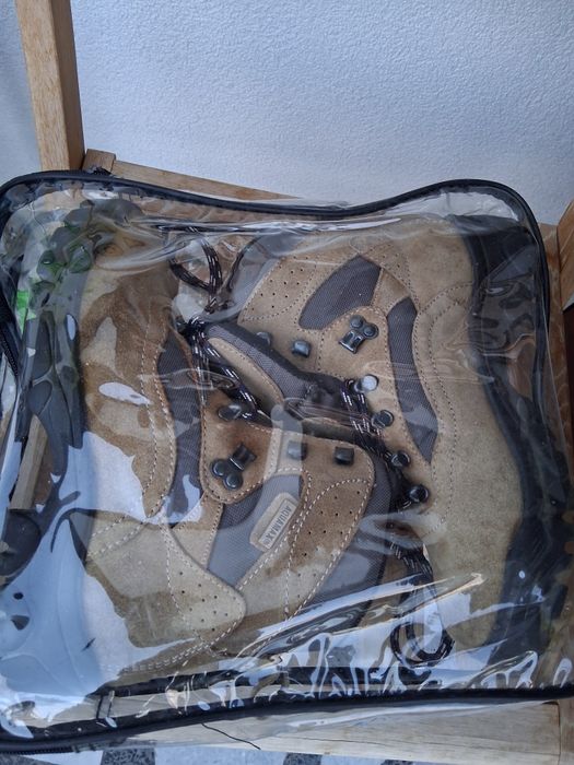 Туристически обувки