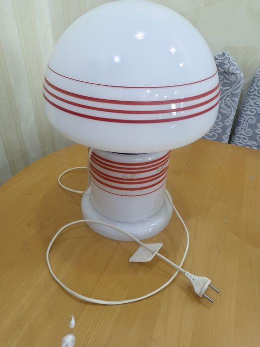 Светильник 1989 года.