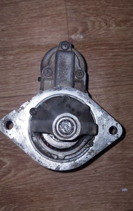 Продается стартер на нексию