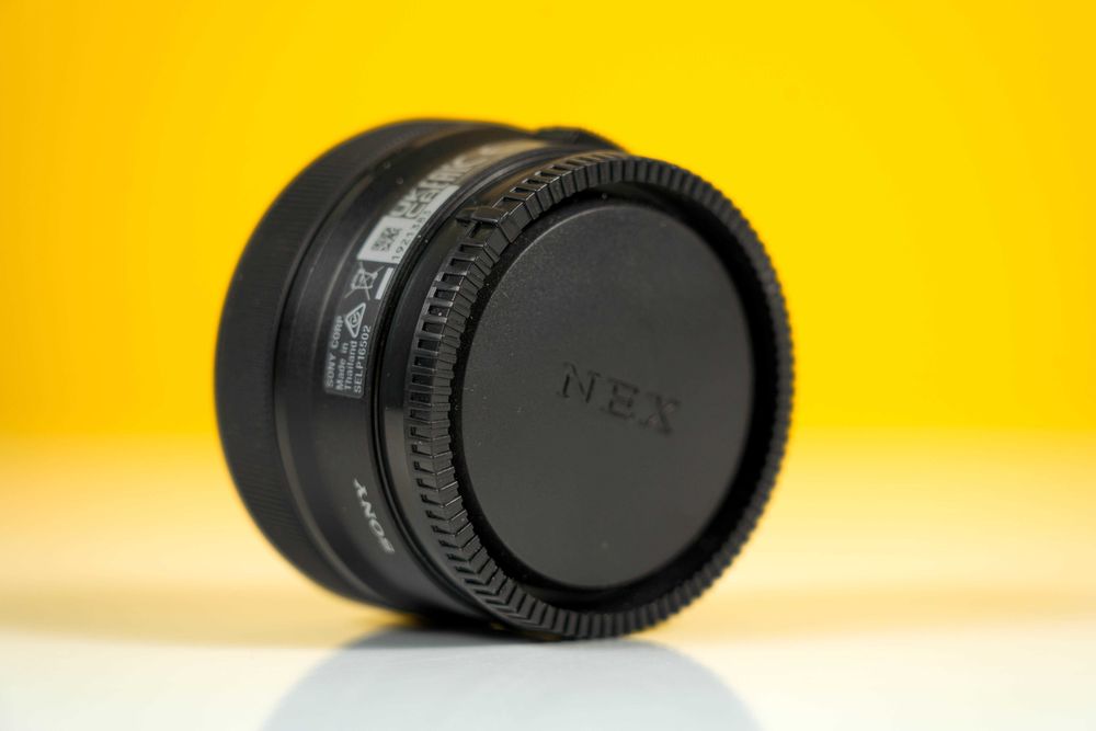 Обектив Sony E-Mount SEL 16-50mm /3.5-5.6 OSS