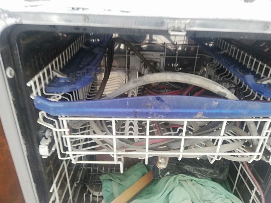 Посудамоечная машына