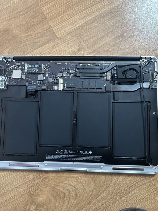 Apple Macbook Air A1466 за части
