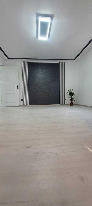 Casa in Onesti, la pret de apartament . 0757//678//898