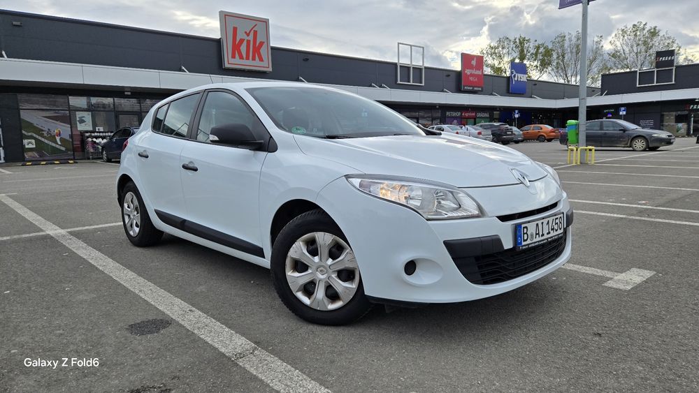 Renault Megan 3 an 2011 euro5 1.6 benzină import Germenia.