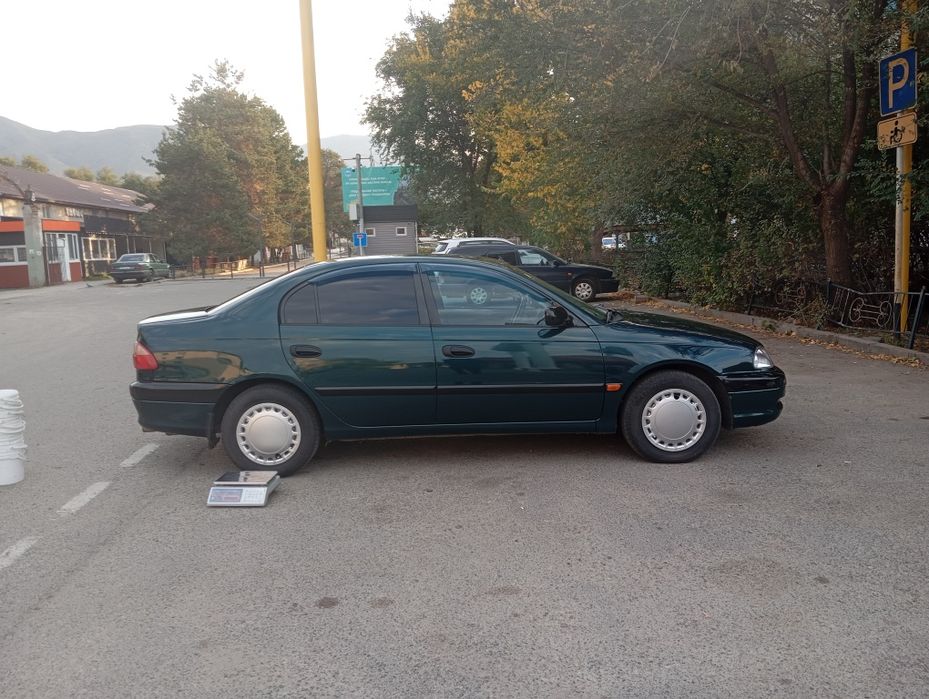 Продам Тойота авенсис