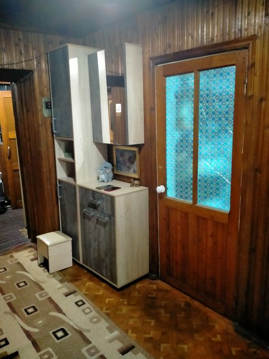 Продаётся дом, двух этажный района Хутор.