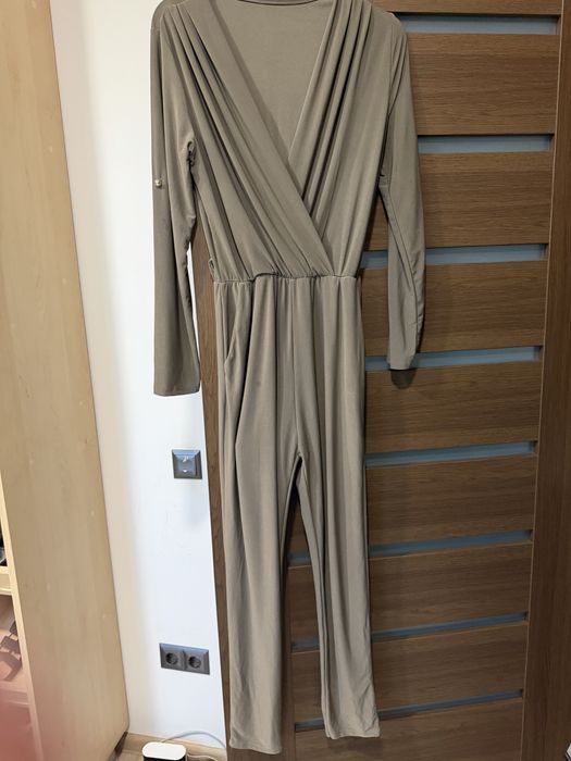 Salopeta lejera, dar si eleganta