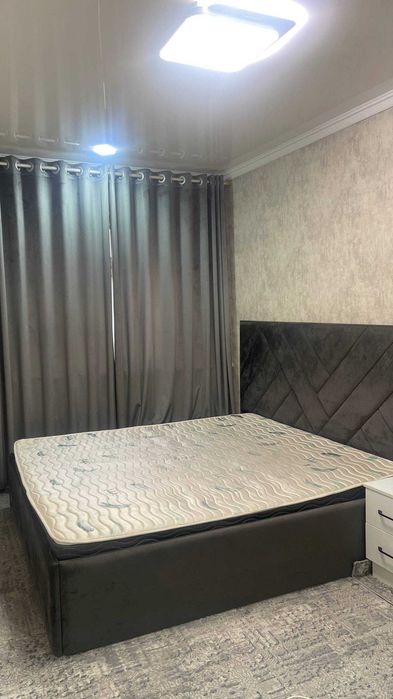 Двуспальная кровать 210×180 с ортопедическим матрасом