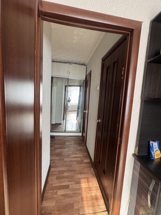 Продам  2 х комн квартиру .