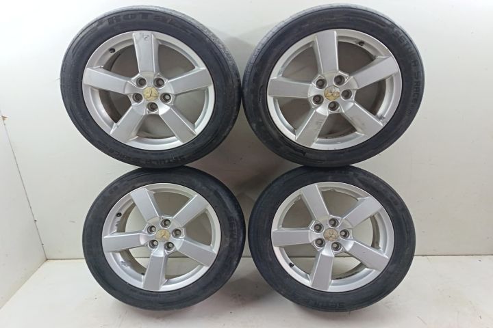 Set jante aliaj cu anvelope uzate 225/55R18 ET38 5X114.3 Mitsubishi O