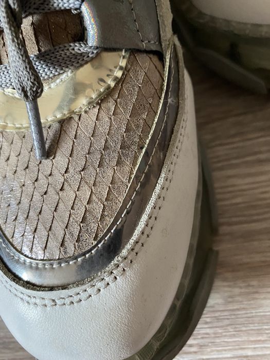 Кроссовки демисезонка