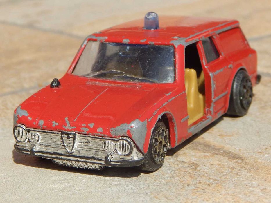 Macheta pompieri Alfa Romeo Giulia Super Colli Giardiniera Polistil