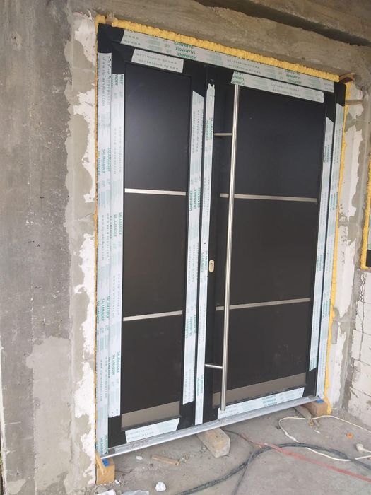 Tâmplărie PVC și aluminiu (orice marca de profil) +jaluzele Elecretice