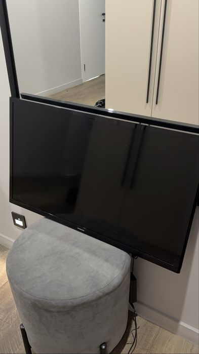 продам телевизор Arg диагональ 102