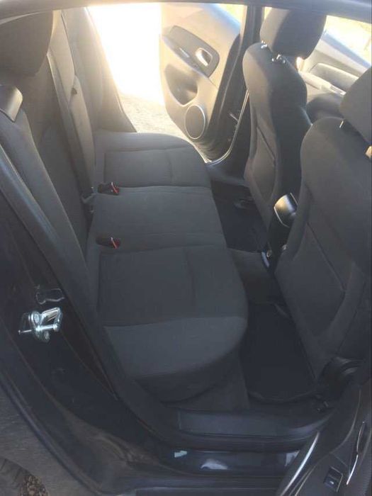 Лек автомобил Chevrolet Cruze 2012г.