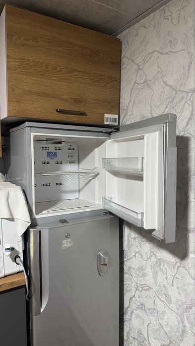 Холодильник hitachi