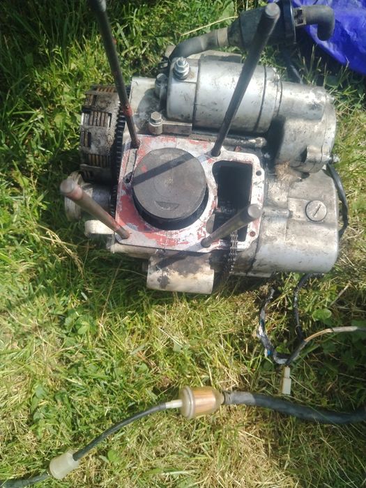 Vând ATV 250cc defect