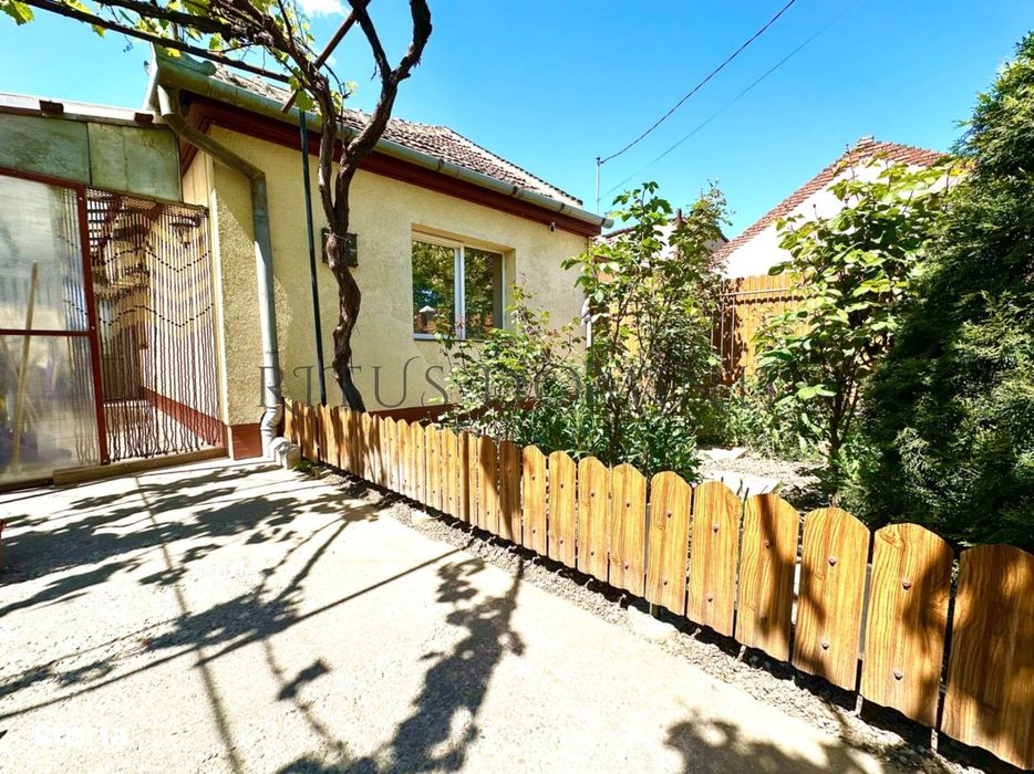 Casa splendidă cu 3 camere, Parcul Salca, 72mp