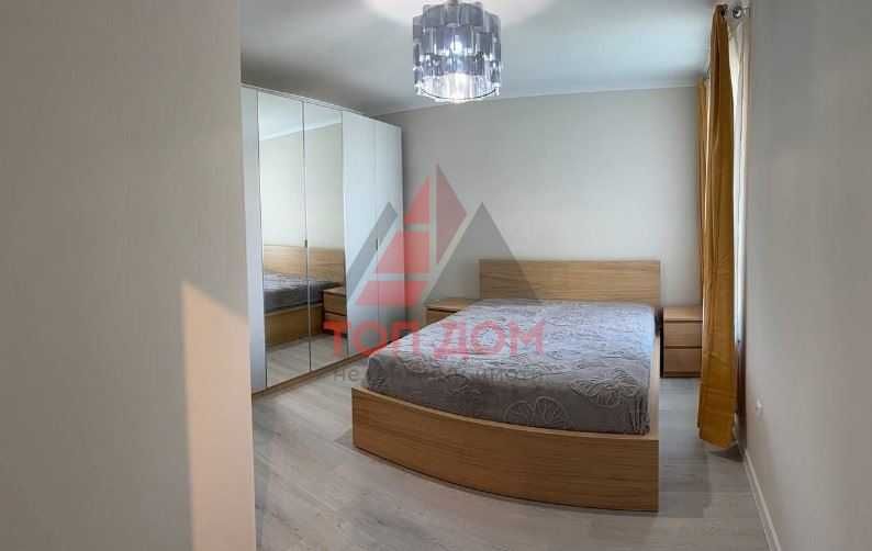 Дава се под наем Двустаен апартамент в к.к. Св.Св. Константин и Елена - 63 кв.м за 900 € - Снимка #2