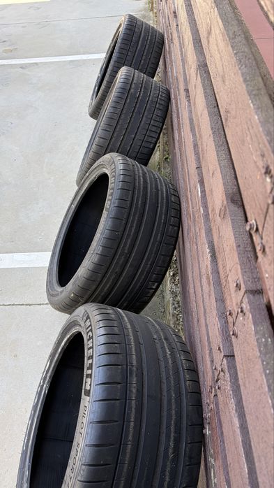 Michelin Pilot Sport 4S 295/35 R20 si 285/35 R20