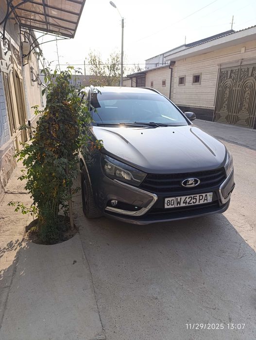 Lada Vesta SW sotiladi