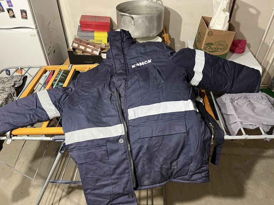 Продам зимную спецовку