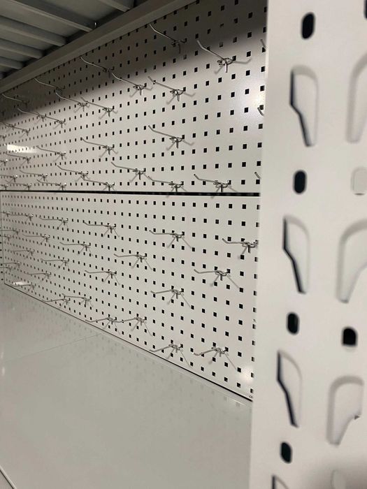 Метален стелаж за инструменти Super Strong бели и сиви