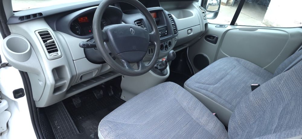 Renault Trafic // Opel Vivaro 2.0 Diesel L2H1 An 2011
