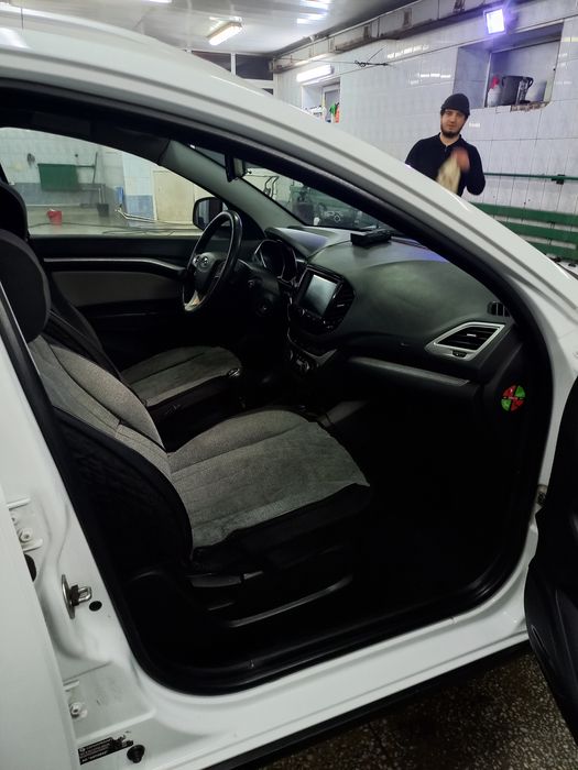 Продам машину VESTA SW CROSS