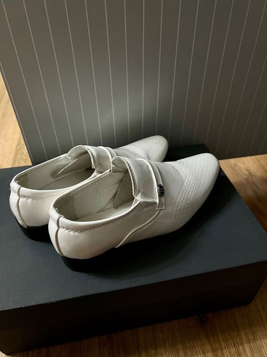 Белые туфли для мальчика 30 р-р