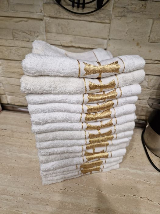 Perdea alba noua, cu broderie