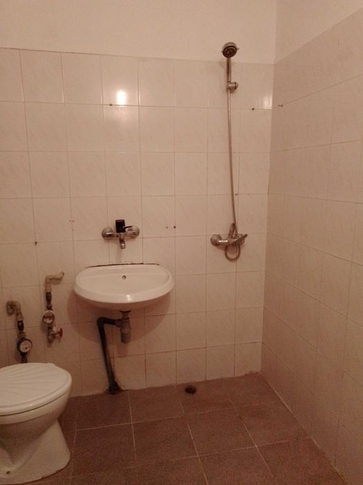 Дава се под наем Двустаен апартамент в Плевен, Дружба 1 - 85 кв.м за 229.5 € - Снимка #13