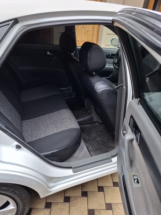 Срочно продаётся автомобиль Lacetti в отличном состоянии