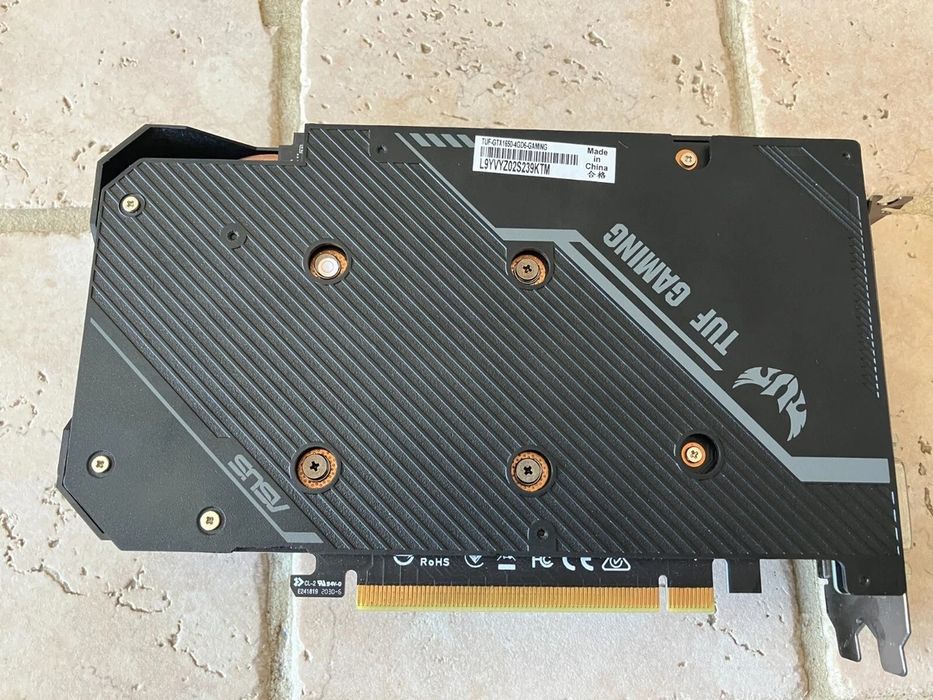 Asus Gtx 1650 dual DDR6